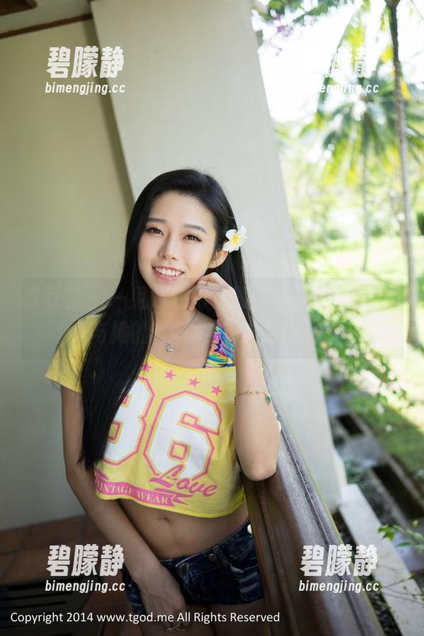 青豆客 - 一见如故的礼服，汪佩妮Penny与她的写真集让你心中狂想