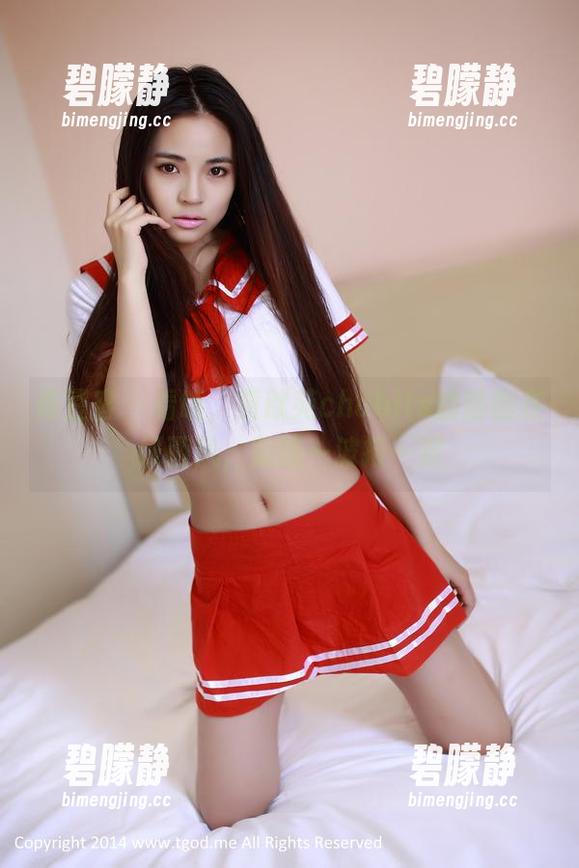 青豆客 - 看呐，黄歆苑chobits的瑜伽在线画风，美图一波接一波