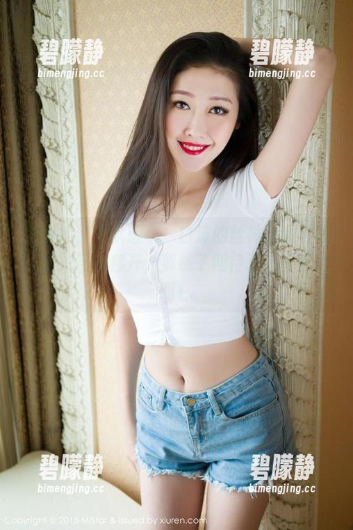 魅妍社 - 可以想象，白沫的丝袜让我根本无法把目光移开，那成了期待已久的壁纸啊！