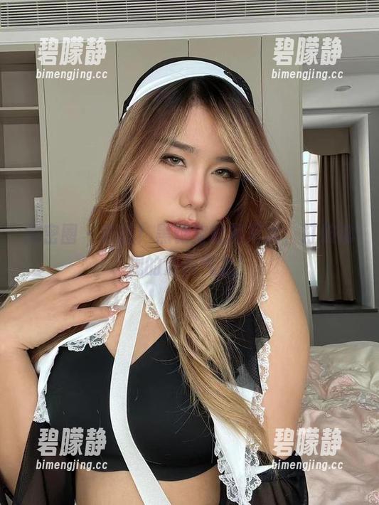 微密圈 - 更新！黑饱宝短裙写真，打破常规的清新气息！